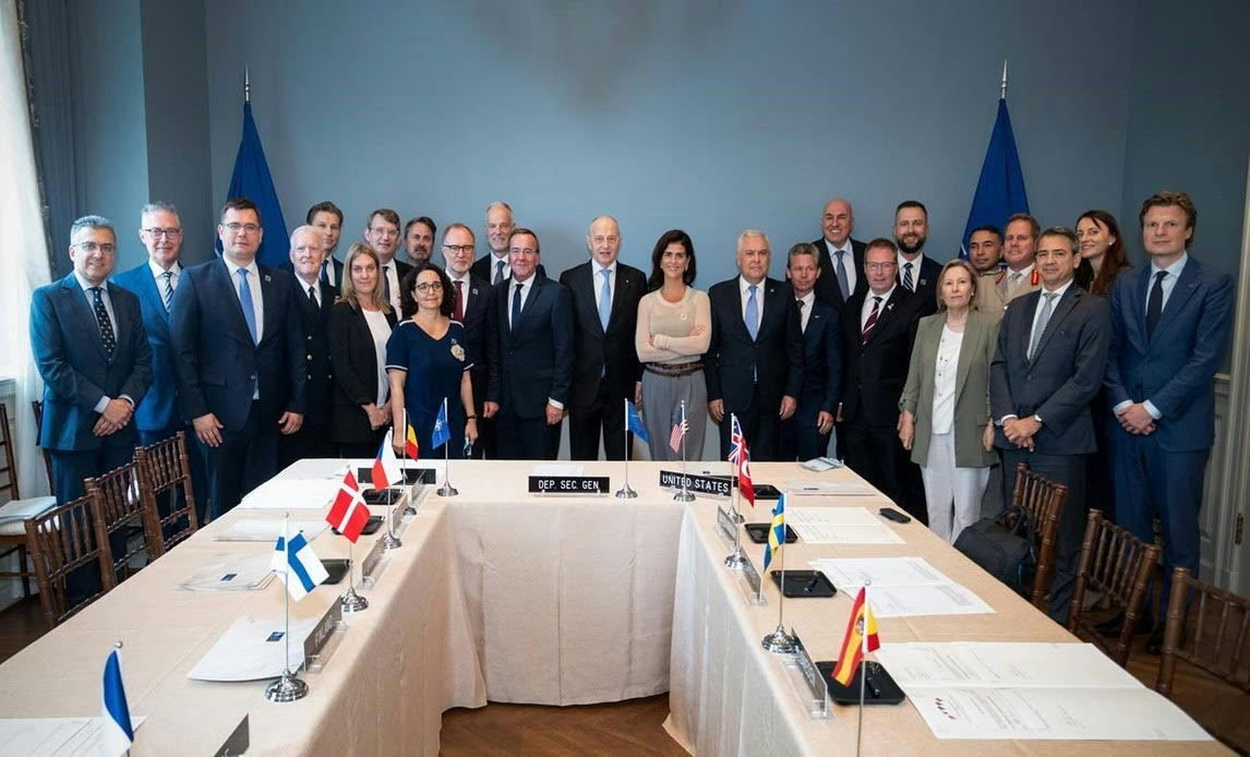 Danmark tiltræder et multinationalt samarbejde, der skal styrke rumbaseret overvågning og efterretning. Forsvarsminister Troels Lund Poulsen underskriver aftalen under NATO-topmødet i Washington D.C.