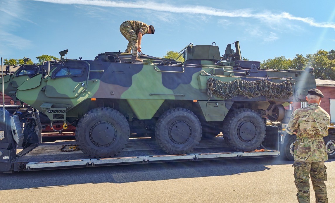 Patria ankommer til Almegårds Kaserne, Bornholm